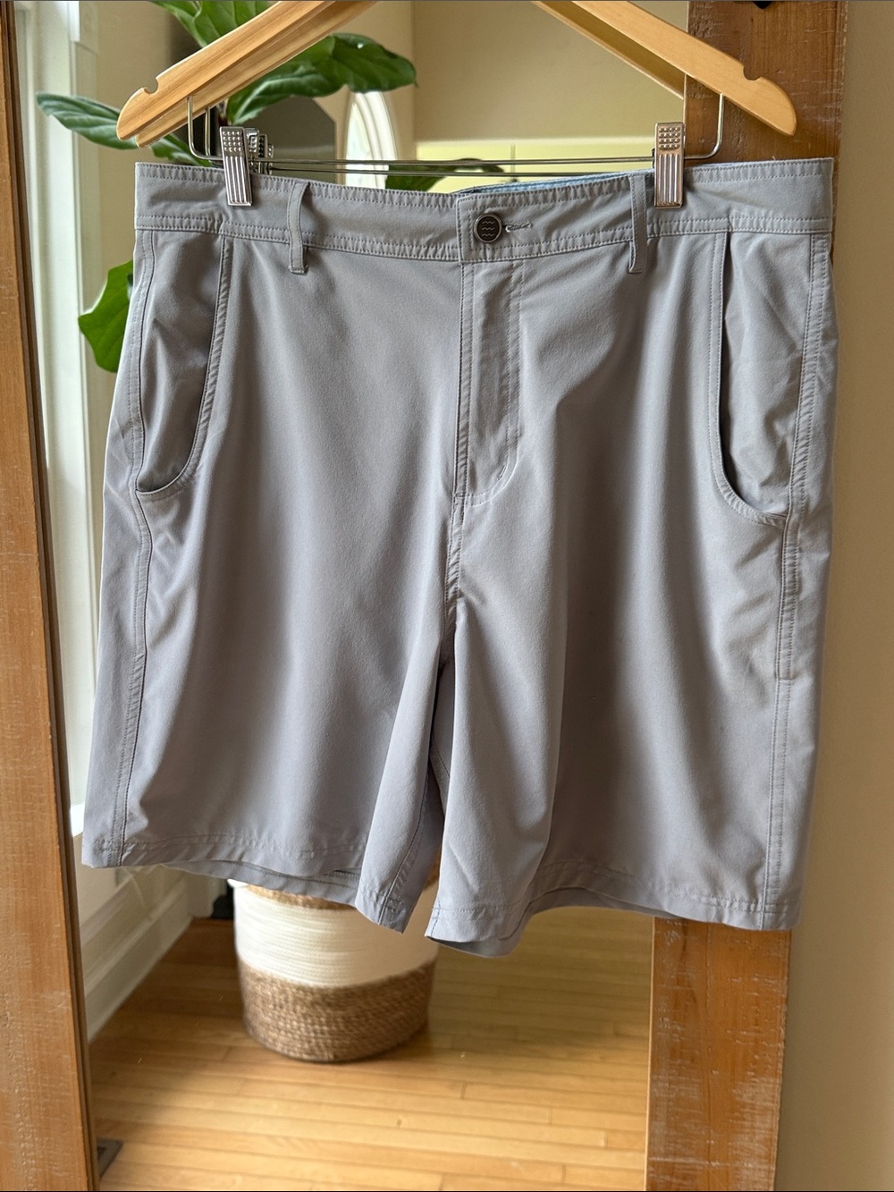Free Fly Apparel Gray Performance Shorts Size 34